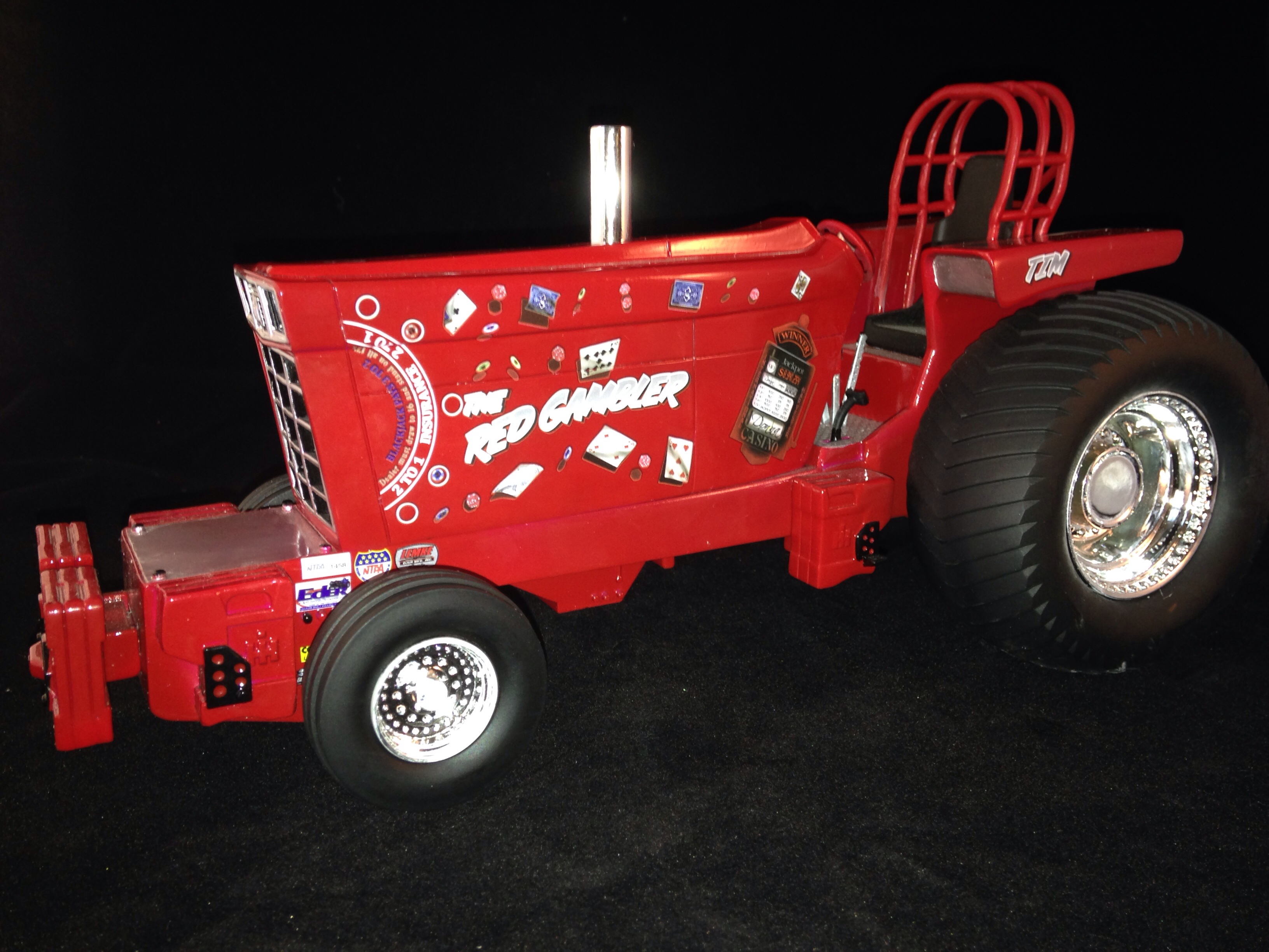Red Gambler Pulling Tractor | Gottman Toys